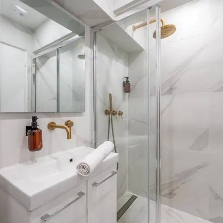 Nouveau Sacre Coeur 4 Apartamento *